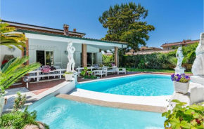 Amazing home in Fiumicino with Jacuzzi, WiFi and 7 Bedrooms Fiumicino